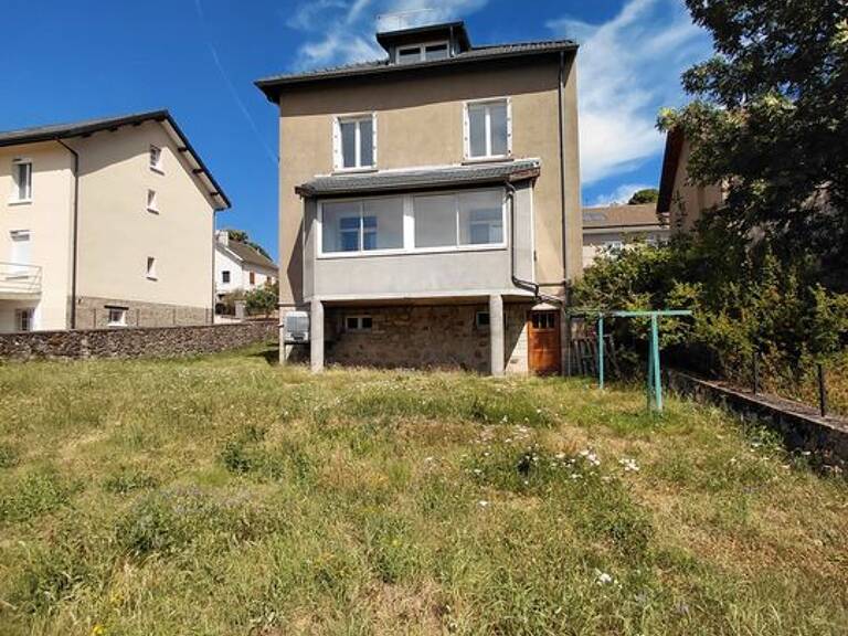 Maison familiale lumineuse avec jardin et fort potentiel — photo 1