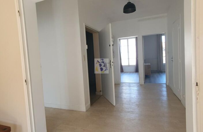ANGOULEME Plateau, Appartement meublé 2 ch, parking privé — photo 5