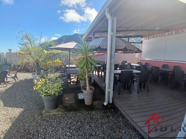 Ensemble immobilier de 269 m2 sur 800 m2 de terrain à Dos d' — photo du bien