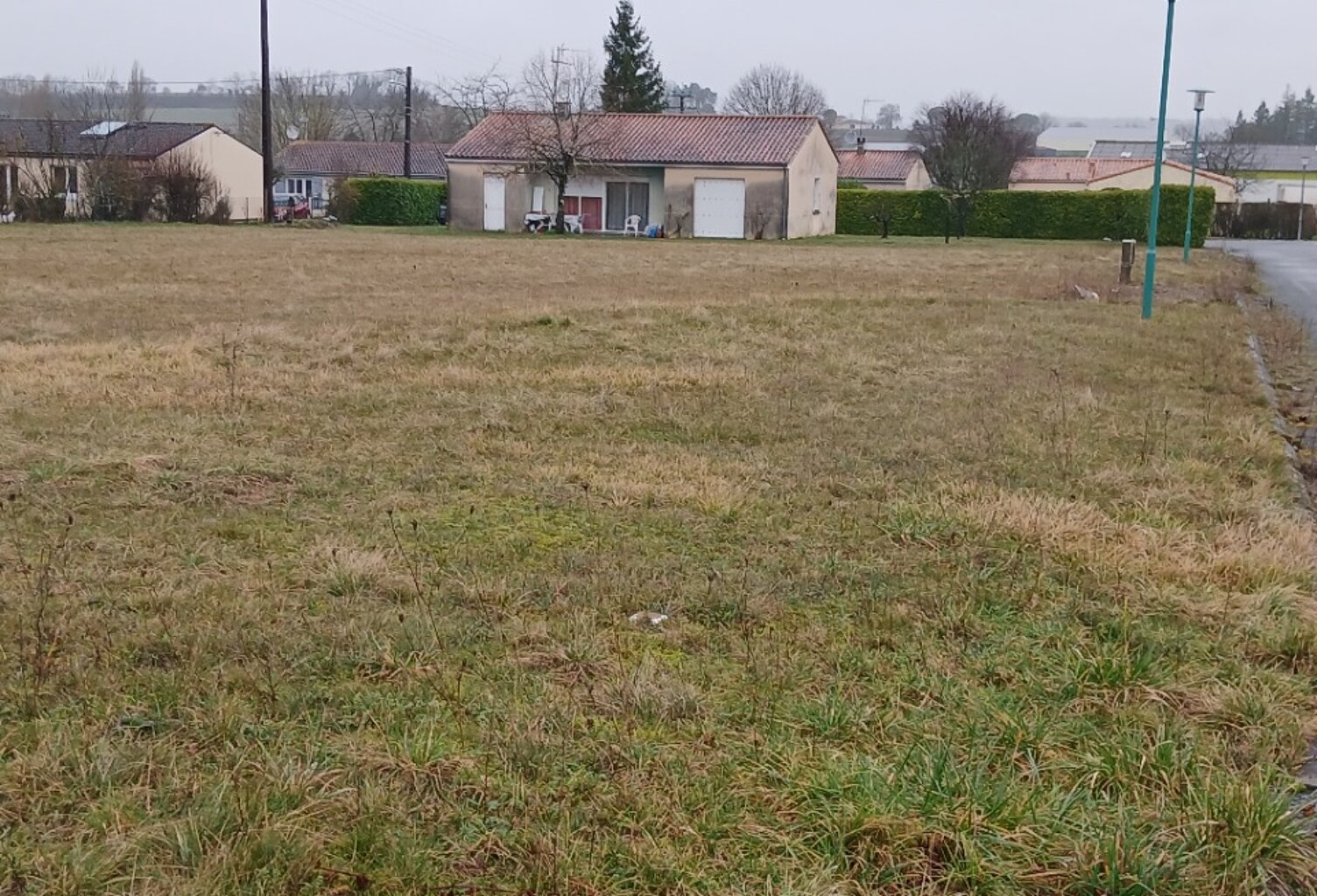 Terrain à bâtir à Verteillac (24320) — photo 1