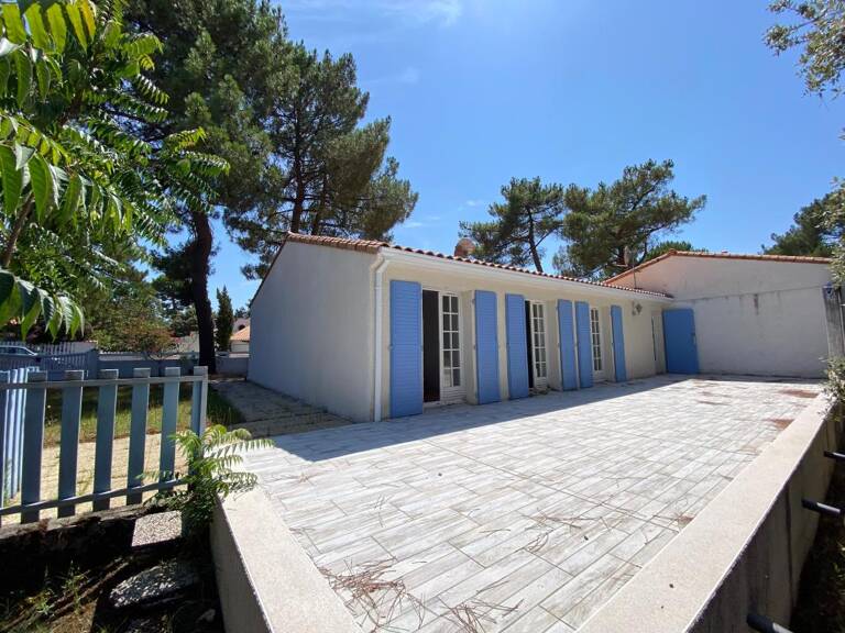 AU CALME, DANS UN QUARTIER RECHERCHÉ PRES DU CENTRE VILLE ET PLAGE DE LA PALMYRE — photo 1