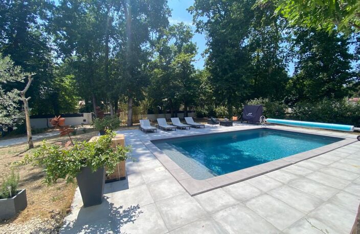 Villa COUP DE COEUR de 2002 de 173 m² avec Garage spacieux de 40 m² et Piscine — photo 2