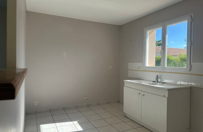 Aubigny-Les Clouzeaux, maison trois chambres dans une impasse, env. 506 m² de jardin — photo 4