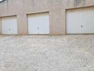 REZ DE JARDIN T2 AVEC 2 PLACES DE PARKING! — photo 3