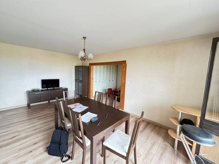   RARE À ANGOULÊME – Appartement 3 chambres au dernier étage ! ✨ — photo 1