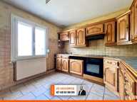 PAVILLON DE PLAIN-PIED 3 CHAMBRES ET GARAGE — photo 3