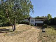 À vendre, proche de Trie-sur-Baïse (Hautes Pyrénées): Villa 5 chambres avec sous-sol, garage et piscine, nichée au cœur d'un jardin paysager de 8 531m² – emplacement calme à quelques pas du centre-ville — photo 4