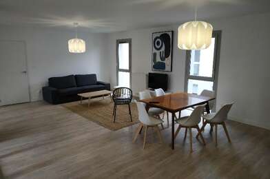 Appartement 5 pièces 2340 €