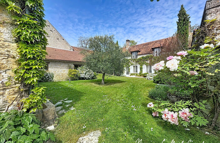 Propriété en pierres à vendre 16 pièces, 450m², 7 chambres, salle de Jeux, Dépendances — photo 2
