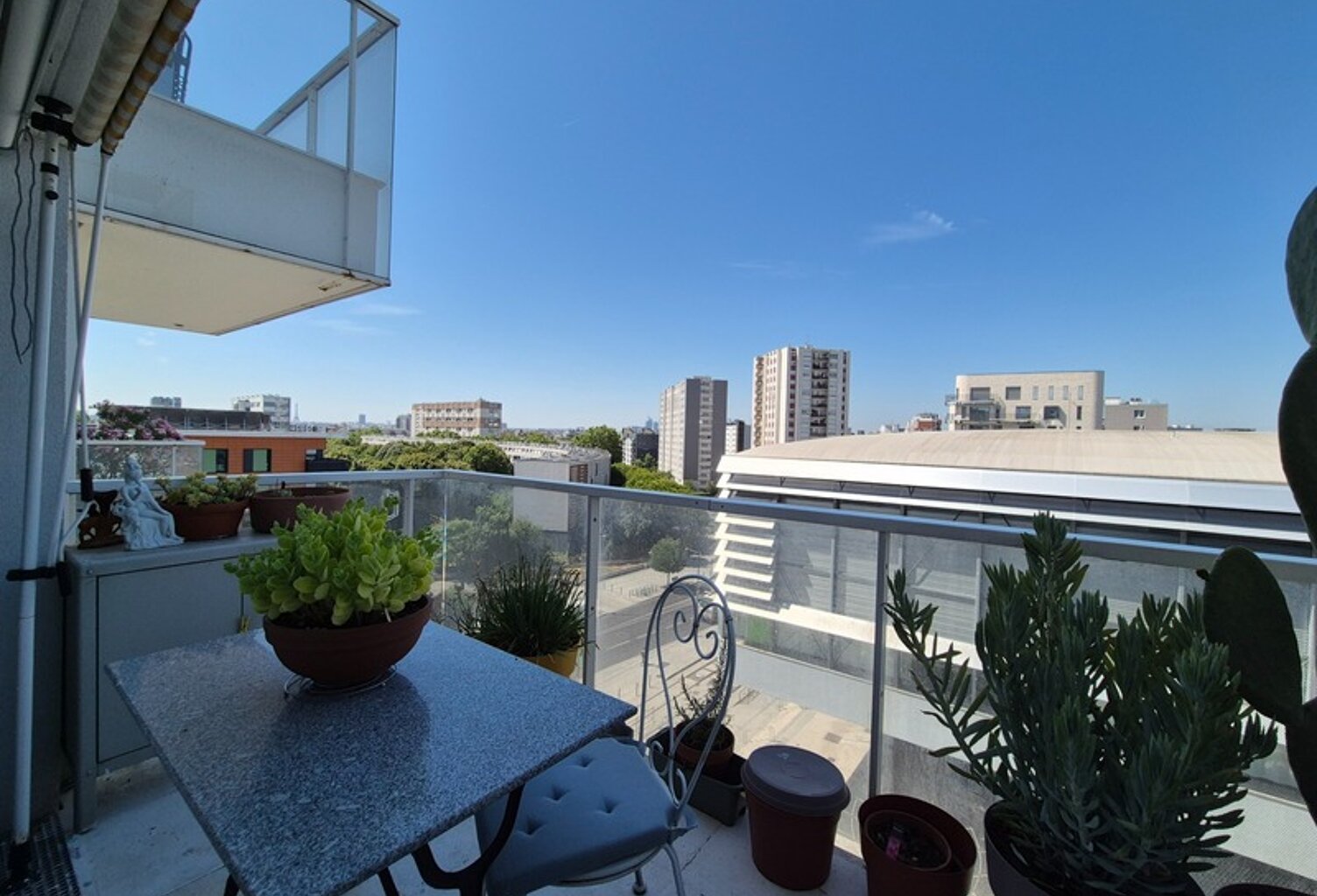 Appartement avec balcon et parking à vendre 2 pièces ASNIERES SUR SEINE (92) — photo 1
