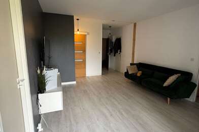 Appartement 3 pièces 1055 €