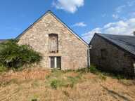 PLOUAY MAISON EN PIERRE SOUS ARDOISES 1 PIÈCE DE 50M² ENVIRON PARCELLE DE 140m² ENVIRON AVEC UN PUITS — photo 3