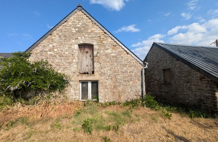 PLOUAY MAISON EN PIERRE SOUS ARDOISES 1 PIÈCE DE 50M² ENVIRON PARCELLE DE 140m² ENVIRON AVEC UN PUITS — photo 3