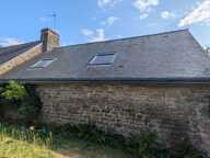 PLOUAY MAISON EN PIERRE SOUS ARDOISES 1 PIÈCE DE 50M² ENVIRON PARCELLE DE 140m² ENVIRON AVEC UN PUITS — photo 4