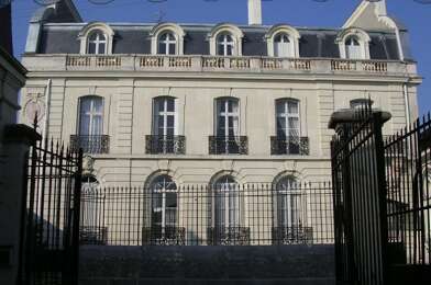 Appartement 7 pièces 1170 €