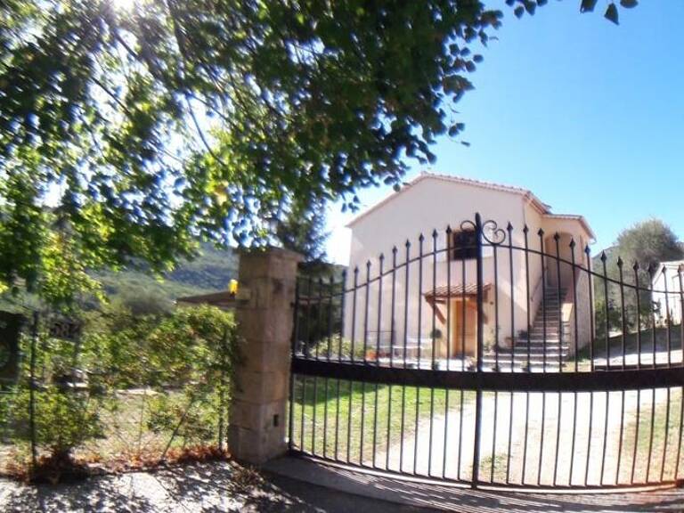 Appartement de 38m2 à louer sur Le Bar-sur-Loup — photo 1