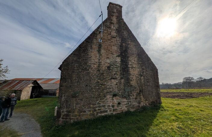 BUBRY LONGERE EN PIERRE A RENOVER DE 180M² ENVIRON, PETIT HANGAR DE 34M³ ENVIRON HANGAR DE 278M³ ENVRION PARCCELLE DE 6800M2 — photo 3