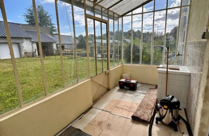 MAISON DE VILLAGE TOUTES COMMODITES - 5 pièces - garages - terrain 916 m2 — photo 2