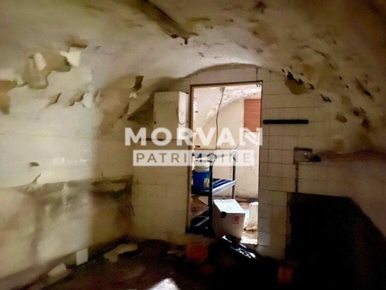 COEUR NIVERNAIS - MAISON SUR TROIS NIVEAUX A RESTAURER — photo 1