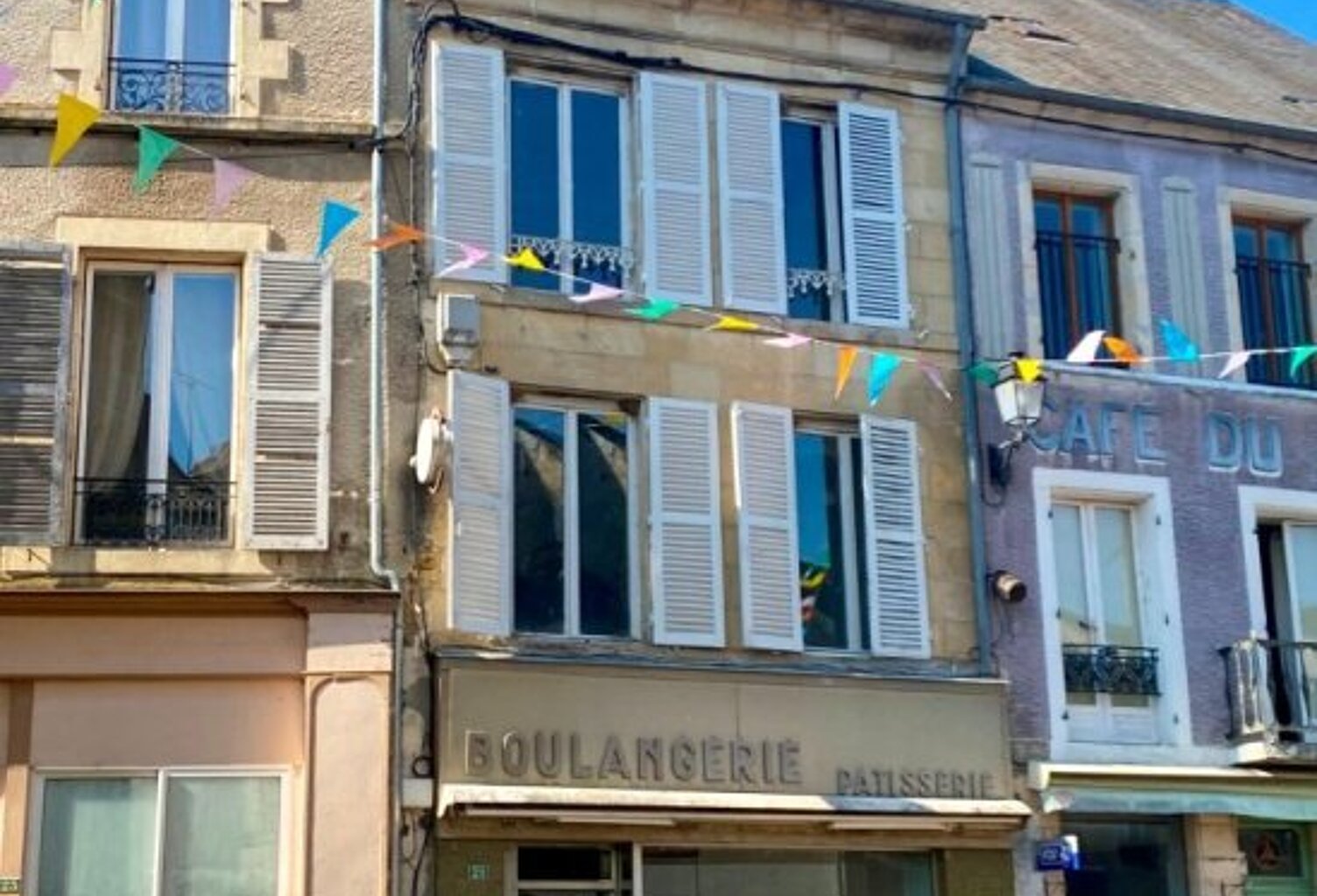 COEUR NIVERNAIS - MAISON SUR TROIS NIVEAUX A RESTAURER — photo 1