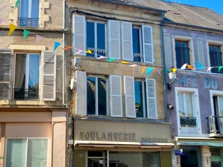 COEUR NIVERNAIS - MAISON SUR TROIS NIVEAUX A RESTAURER — photo 1