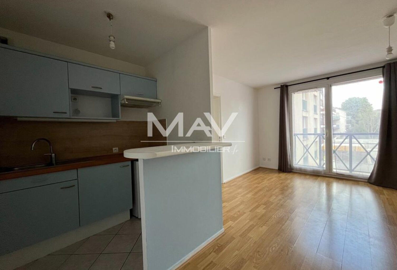 À VENDRE – LILLE FBRG DE BÉTHUNE | T2 – 39,95 M² PARKING — photo 1
