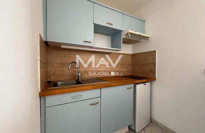 À VENDRE – LILLE FBRG DE BÉTHUNE | T2 – 39,95 M² PARKING — photo 2