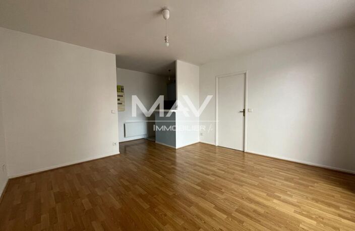 À VENDRE – LILLE FBRG DE BÉTHUNE | T2 – 39,95 M² PARKING — photo 4