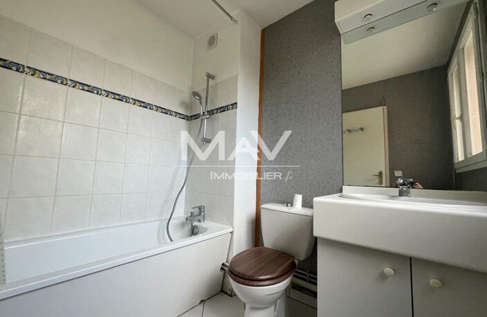 À VENDRE – LILLE FBRG DE BÉTHUNE | T2 – 39,95 M² PARKING — photo 5