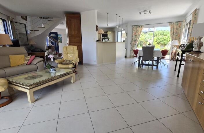 Propriété d'exception À Vendre — photo 2