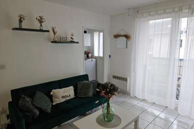 Appartement 1 pièces 830 €