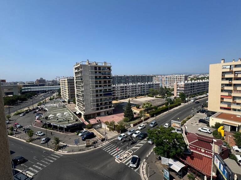 Marseille 9  DROMEL  TYPE  3 /4  de 70 m2 AU 7 IEME ETAGE — photo 1