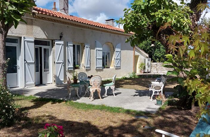 Rare ...Charmante Maison pierre Saint-Estèphe 5 pièce(s) 109 m2 excellent état — photo 2
