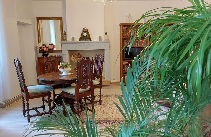 Rare ...Charmante Maison pierre Saint-Estèphe 5 pièce(s) 109 m2 excellent état — photo 4