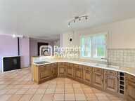 Maison T4/5 avec 3/4 ch., spacieux garage et abri pour camping-car au calme sur COMBERANCHE-ET-EPELUCHE (24600) — photo 4