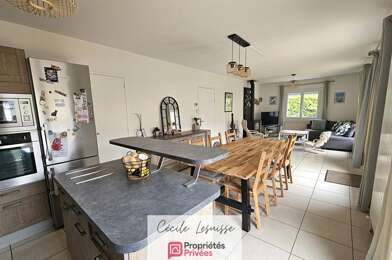 Maison 7 pièces 282700 €