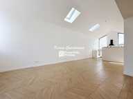 Maison de plain-pied, avec 4 ou 5 chambres, jardin — photo 3