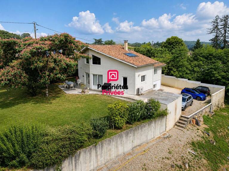 Maison à ossature bois avec vue et sous-sol complet, terrain de 3 800 m² — photo 1