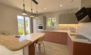 Maison 5 Pièces 122 m² à vendre à La Colle-sur-Loup (06480)