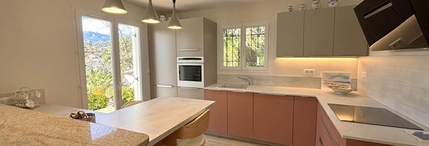 Maison 5 Pièces 122 m² à vendre à La Colle-sur-Loup (06480)