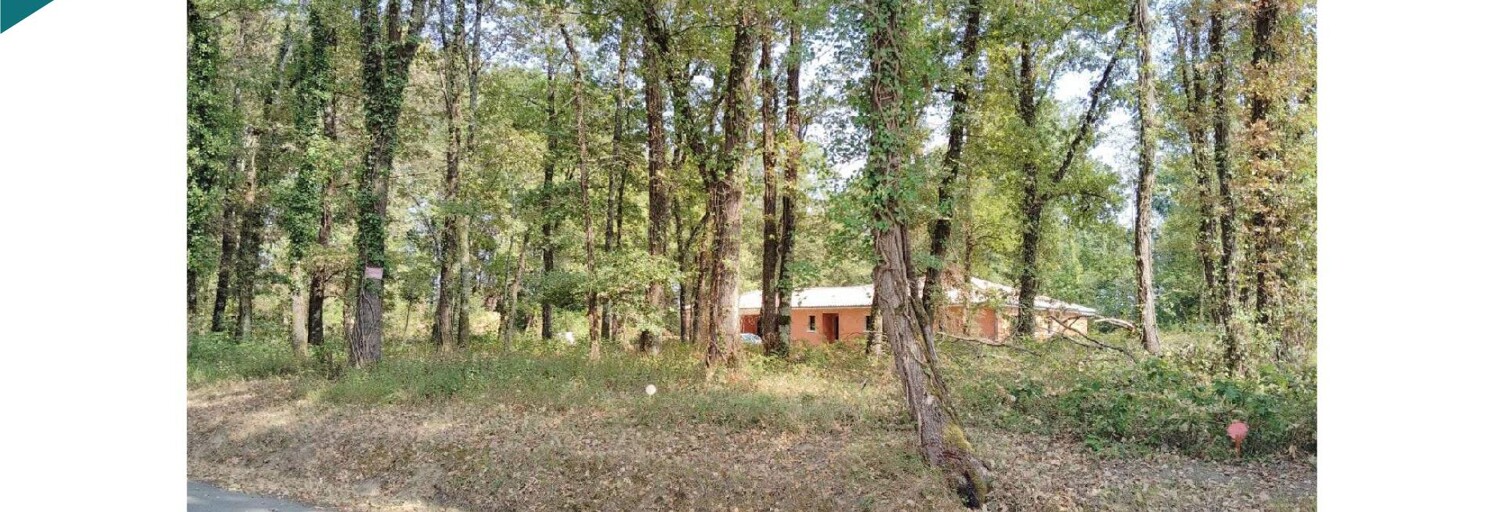 Terrain  1027 m² à vendre à Montpon-Ménestérol (24700)