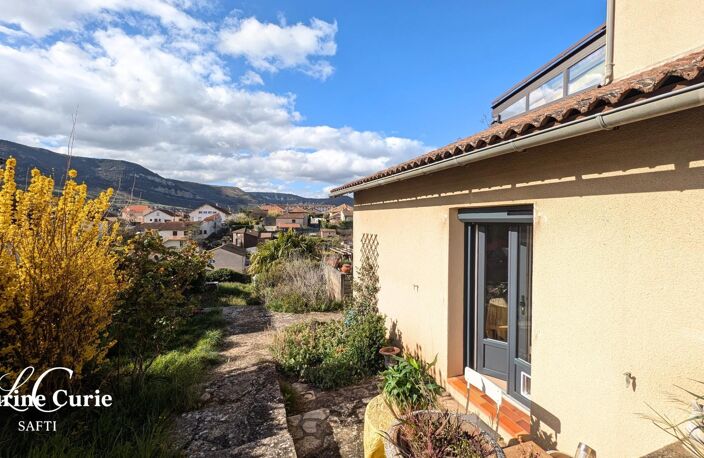 Maison T6 de 155m² avec véranda et garage — photo 2