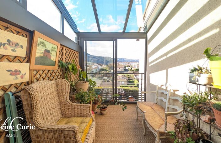 Maison T6 de 155m² avec véranda et garage — photo 4
