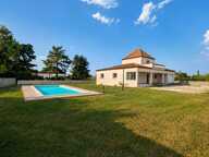Maison avec vue dégagée et piscine — photo 3
