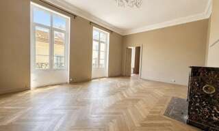 Appartement 8 Pièces 206 m² à vendre à Nîmes (30000)