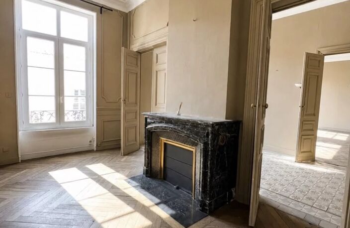 Nîmes centre-ville, vue Arènes, appart.bourgeois 206m2, 7/8 pièces, ascenseur — photo 5
