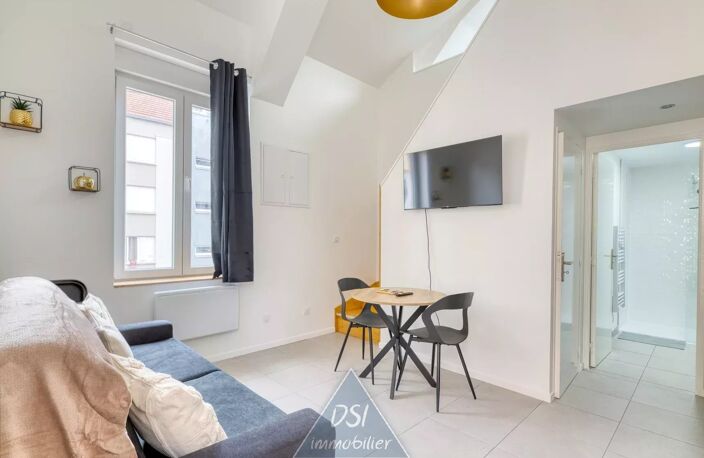VILLEURBANNE HYPER-CENTRE – Ensemble immobilier en pleine propriété – 8 logements exploités en location meublée – Investissement clé en main — photo 2