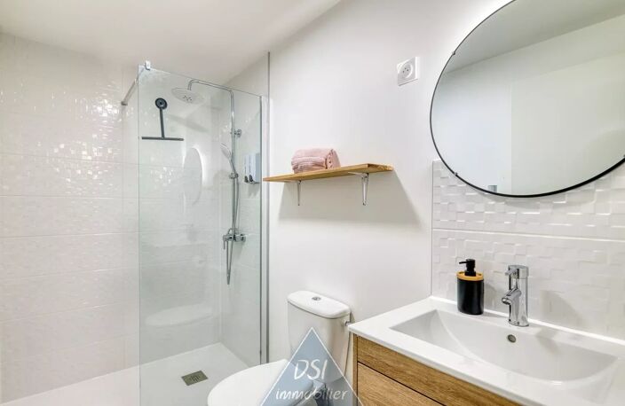 VILLEURBANNE HYPER-CENTRE – Ensemble immobilier en pleine propriété – 8 logements exploités en location meublée – Investissement clé en main — photo 3