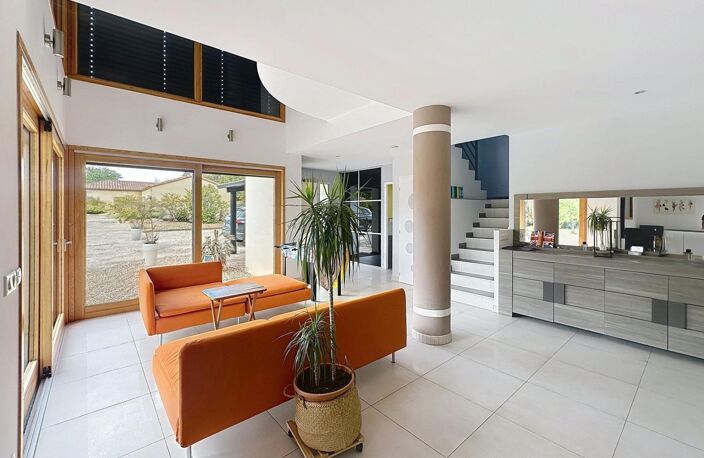 Maison moderne de 220 m2  avec piscine — photo 4