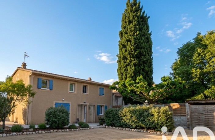 Vente Maison/villa 8 pièces — photo 2